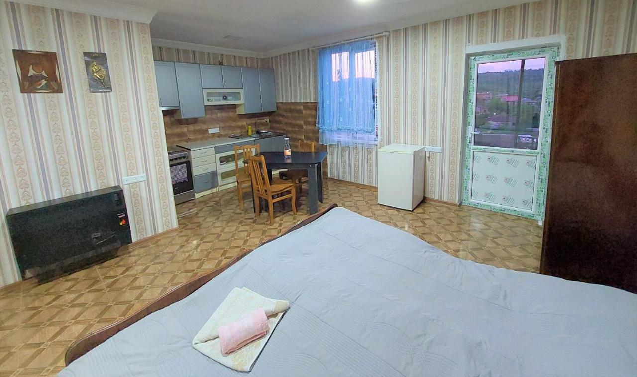 Apartment Beso Кутаиси Экстерьер фото