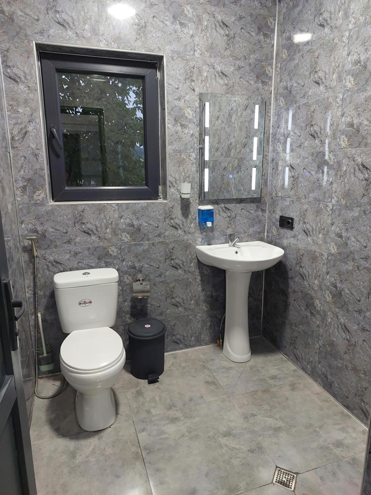 Apartment Beso Кутаиси Экстерьер фото