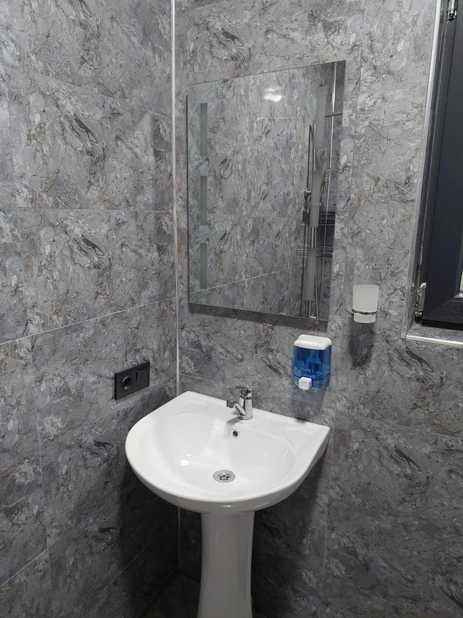 Apartment Beso Кутаиси Экстерьер фото